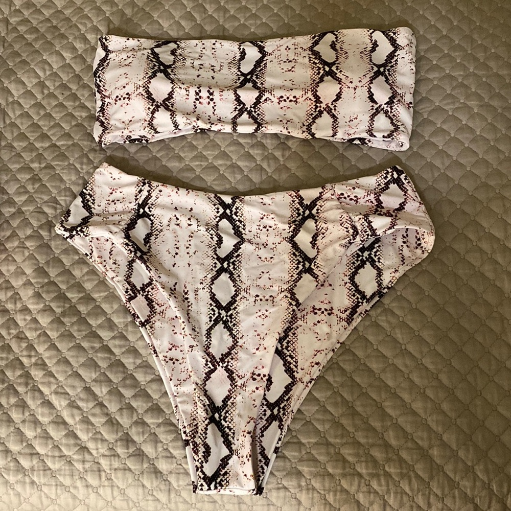 Snake Skin Swim